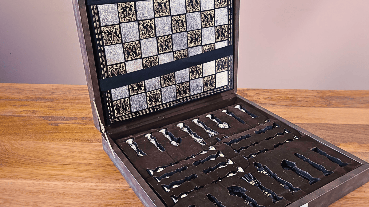Obsidian & Sterling - Mateboards
